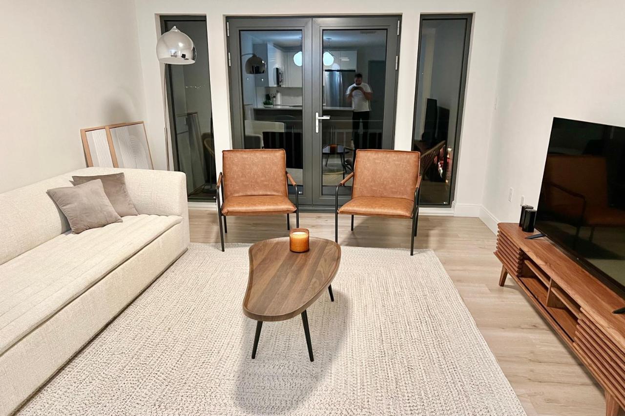 Modern 2 Bed Furnished Apartment In Quincy Luaran gambar