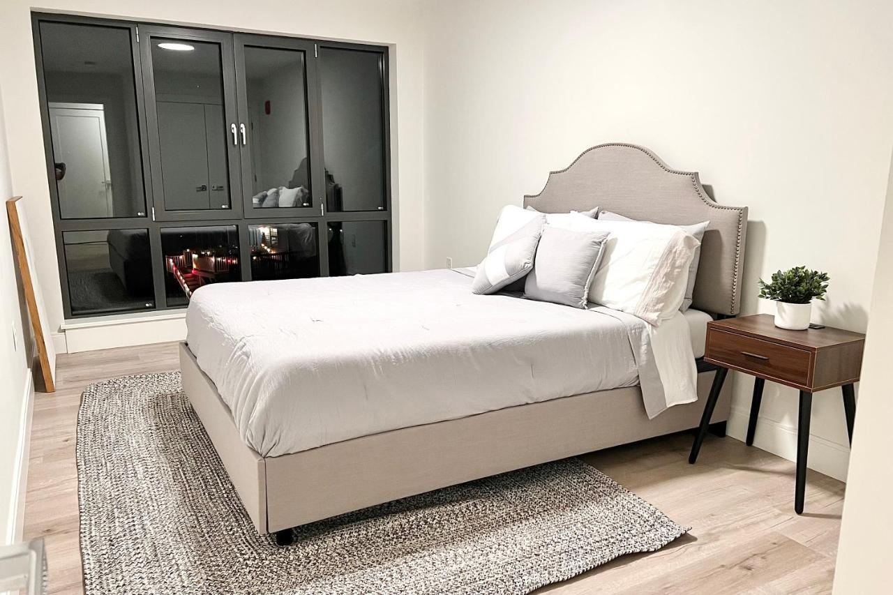 Modern 2 Bed Furnished Apartment In Quincy Luaran gambar