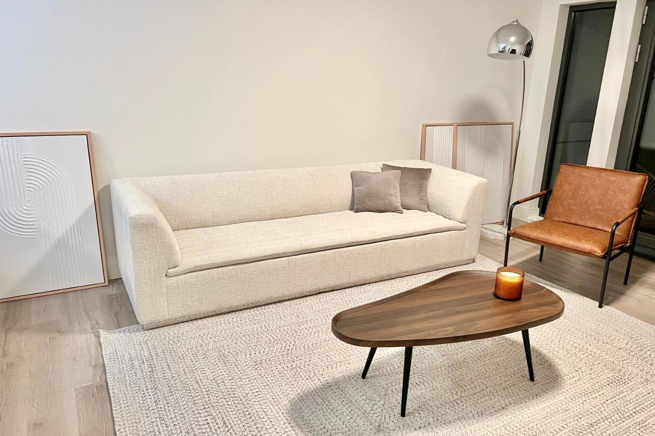 Modern 2 Bed Furnished Apartment In Quincy Luaran gambar