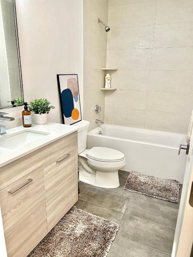 Modern 2 Bed Furnished Apartment In Quincy Luaran gambar