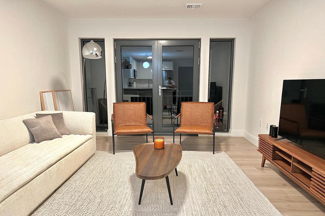 Modern 2 Bed Furnished Apartment In Quincy Luaran gambar