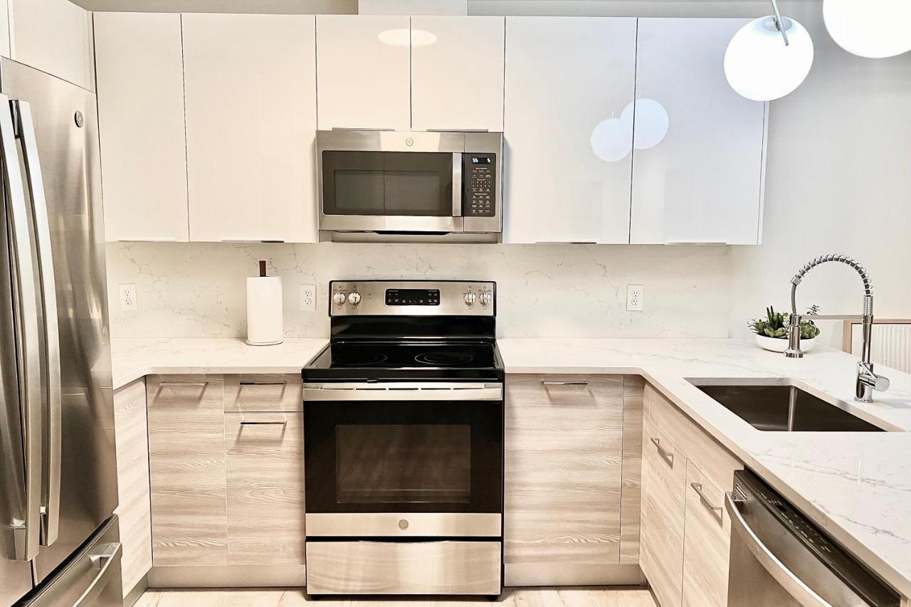 Modern 2 Bed Furnished Apartment In Quincy Luaran gambar
